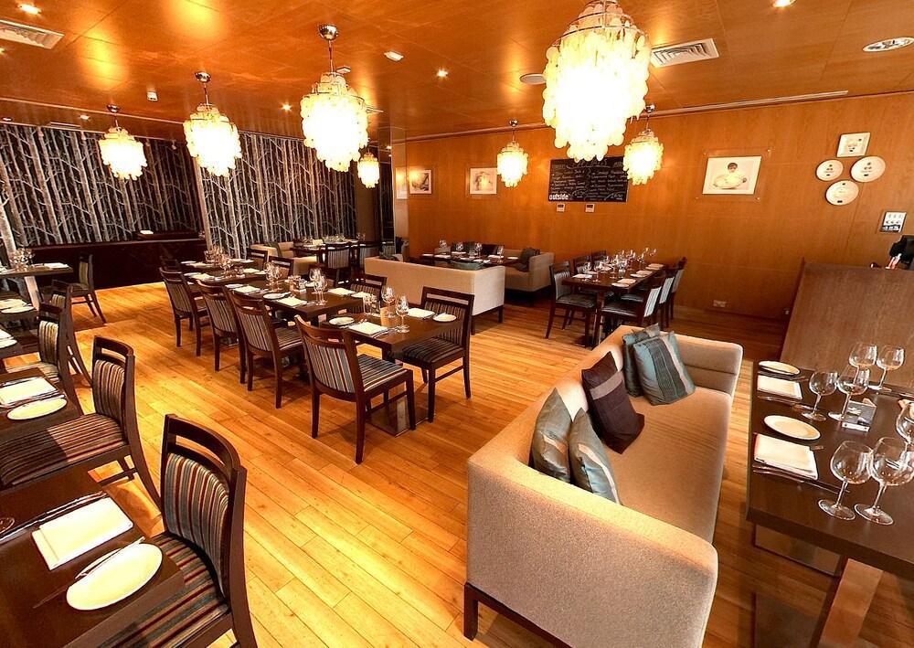 Beales Hotel 哈特菲尔德 外观 照片